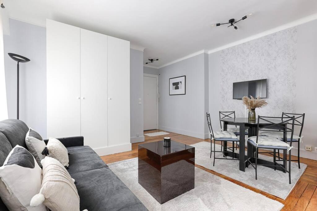 Matignon Saint-Honore : Magnifique Appartement 1Br Parigi Esterno foto