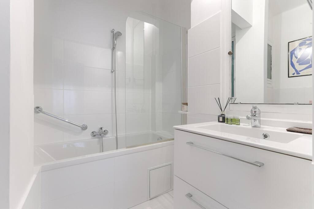 Matignon Saint-Honore : Magnifique Appartement 1Br Parigi Esterno foto